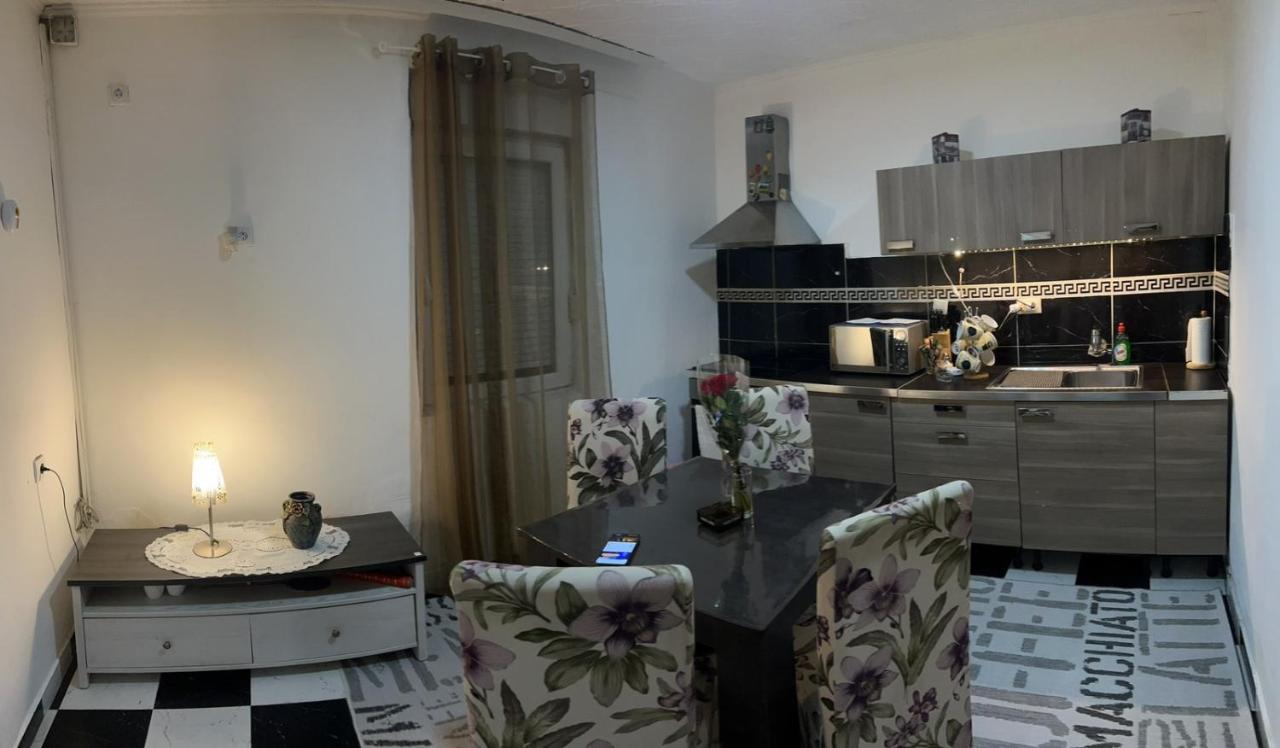 Appartement Bojana12 à Bačka Palanka Extérieur photo